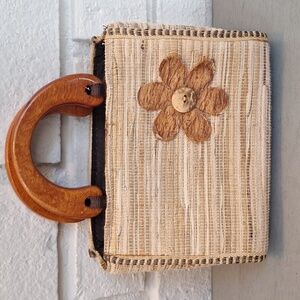Elegant Unique Tan Flower Detail Wooden Handle Handbag. NWOT